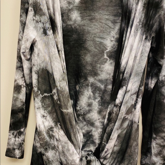 Jala Tie Dye Cardigan in Size Small - Picture 4 of 8